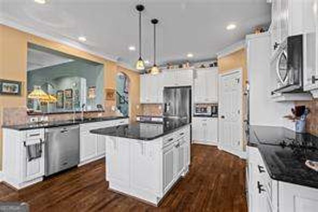 512 Twilley Ridge Road SW, Smyrna, GA 30082