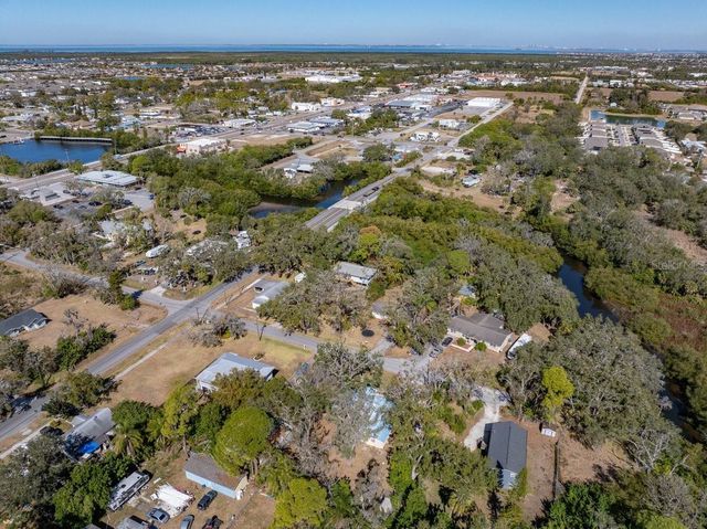 205 2ND AVENUE SE, Ruskin, FL 33570