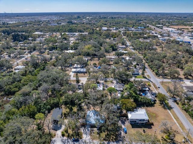 205 2ND AVENUE SE, Ruskin, FL 33570