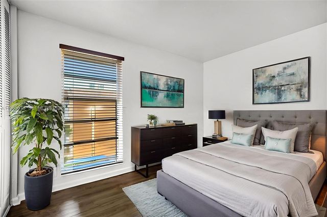 9459 SW 76th St R7, Miami, FL 33173