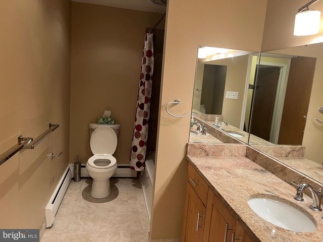 16 WENDY RD, Reading, PA 19601