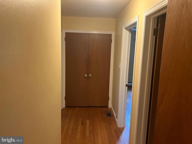 16 WENDY RD, Reading, PA 19601