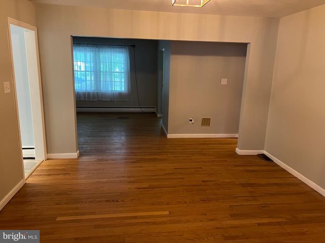 16 WENDY RD, Reading, PA 19601