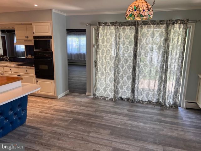 16 WENDY RD, Reading, PA 19601