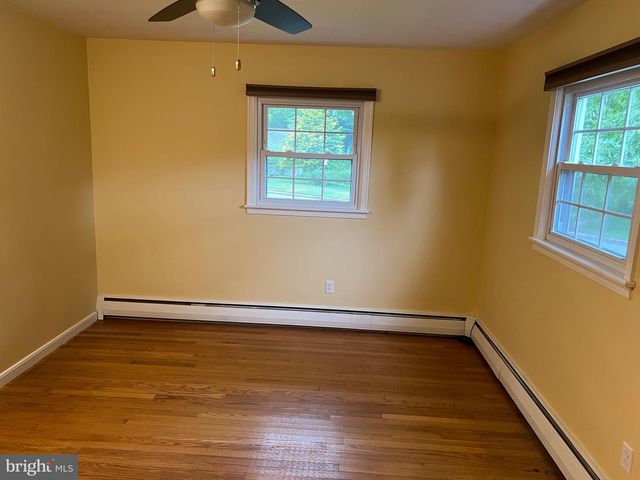 16 WENDY RD, Reading, PA 19601