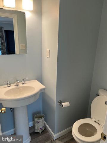 16 WENDY RD, Reading, PA 19601