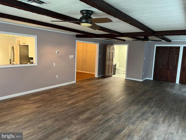 16 WENDY RD, Reading, PA 19601