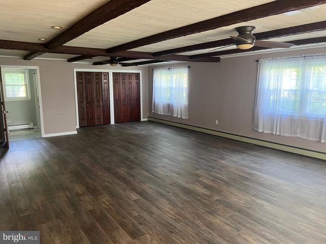 16 WENDY RD, Reading, PA 19601