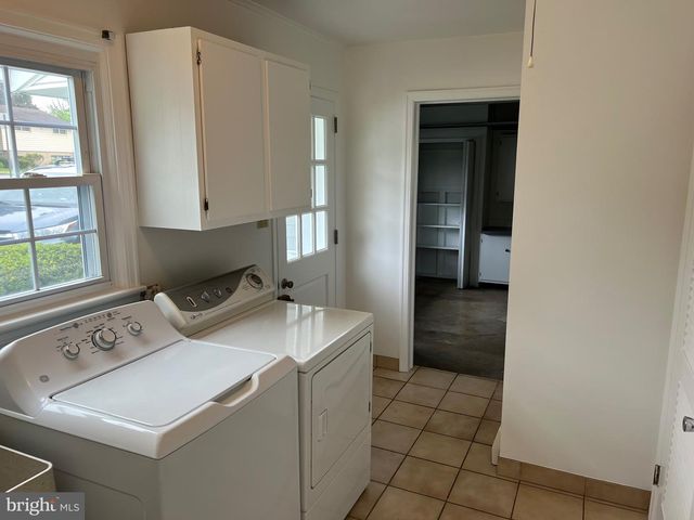 16 WENDY RD, Reading, PA 19601