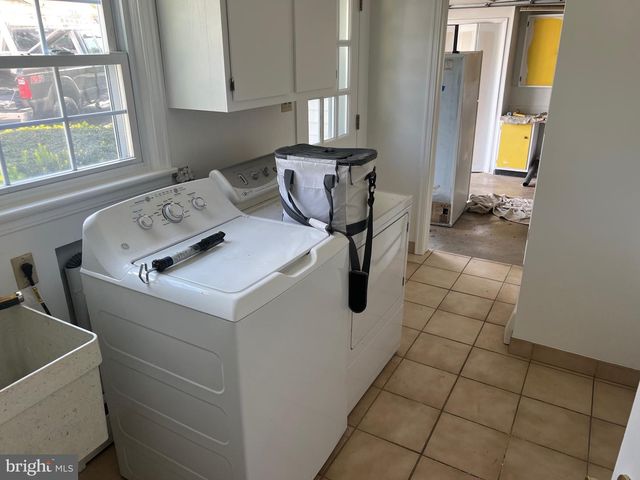 16 WENDY RD, Reading, PA 19601