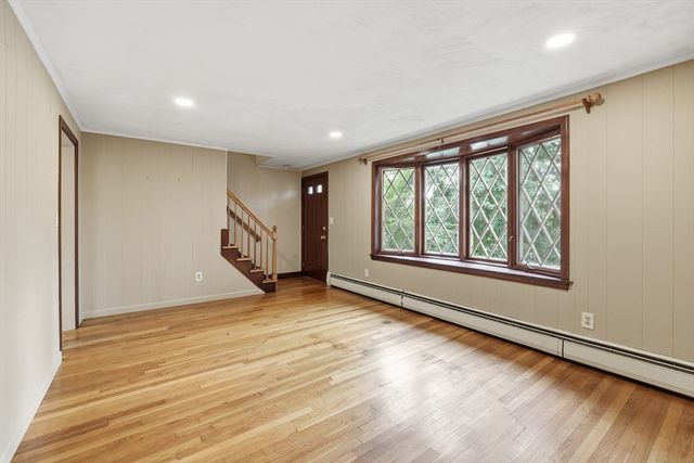 28 Spring Rd, Westborough, MA 01581