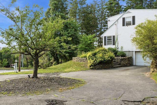 28 Spring Rd, Westborough, MA 01581