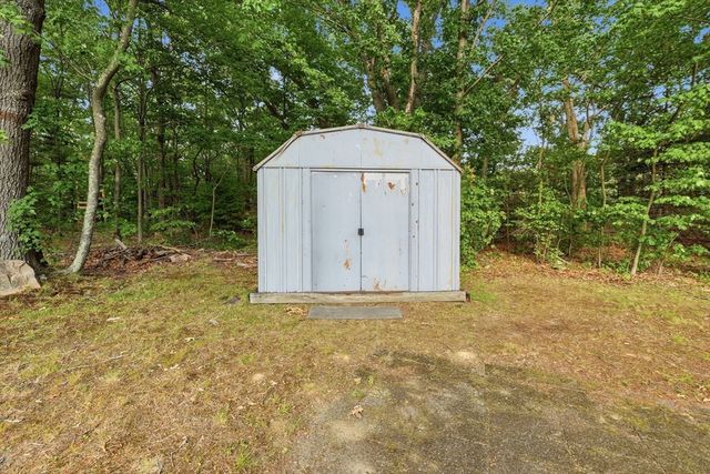 28 Spring Rd, Westborough, MA 01581
