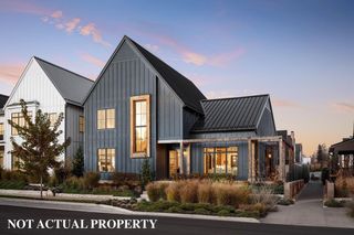 2456 Quarry Trails Drive, Columbus, OH 43228