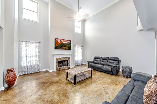 256 Riverwood Dr, Houma, LA 70360