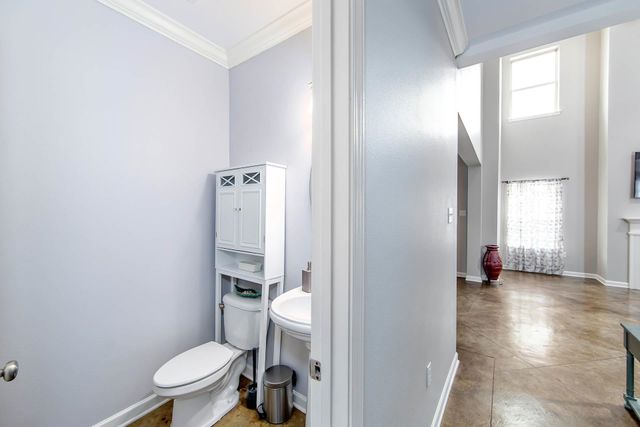 256 Riverwood Dr, Houma, LA 70360