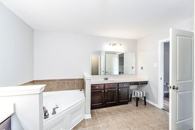 256 Riverwood Dr, Houma, LA 70360