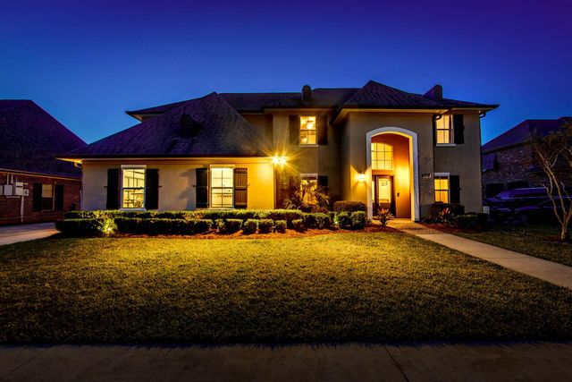 256 Riverwood Dr, Houma, LA 70360