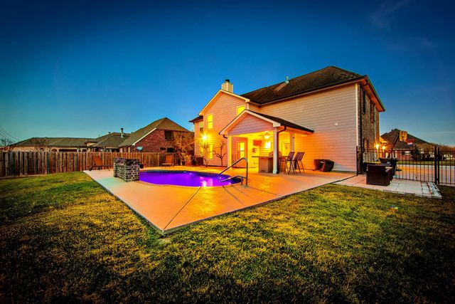 256 Riverwood Dr, Houma, LA 70360