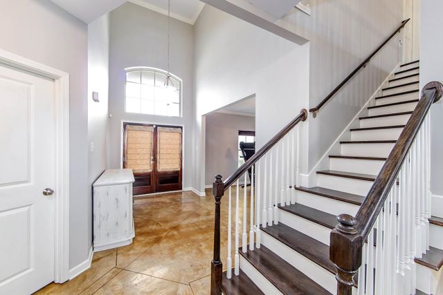 256 Riverwood Dr, Houma, LA 70360