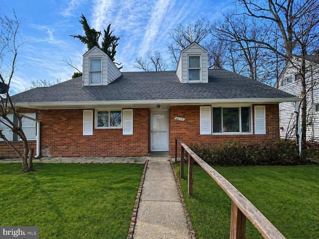 8210 TAHONA DR, Silver Spring, MD 20903