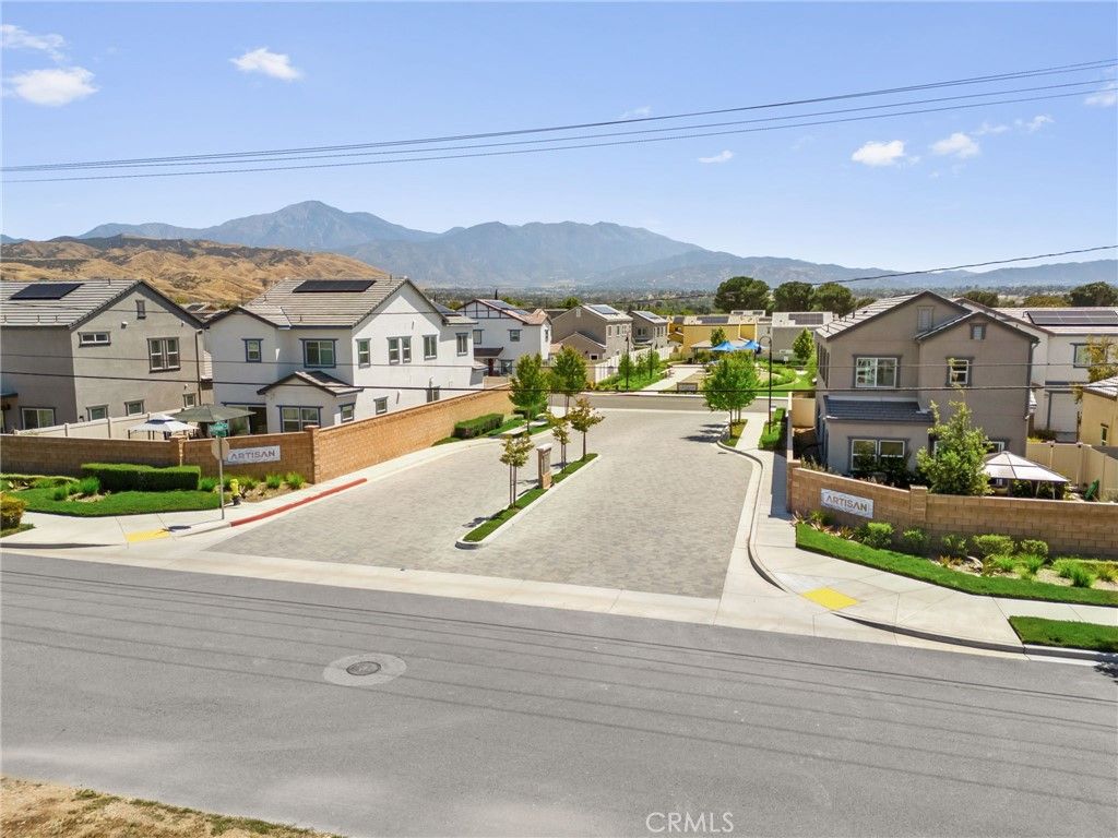 Image 40 of property listing at 31958 Chagall Way, Yucaipa, CA 92399