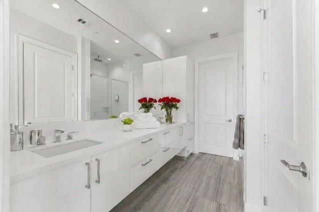 1211 Caroline Street 1504, Houston, TX 77002