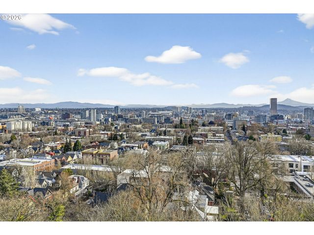 410 Nw UPTOWN Ter 3B, Portland, OR 97210