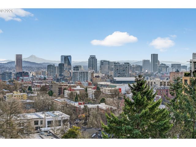 410 Nw UPTOWN Ter 3B, Portland, OR 97210