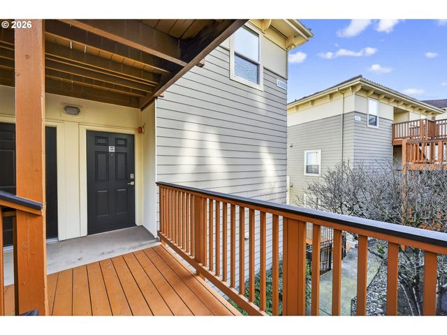 410 Nw UPTOWN Ter 3B, Portland, OR 97210
