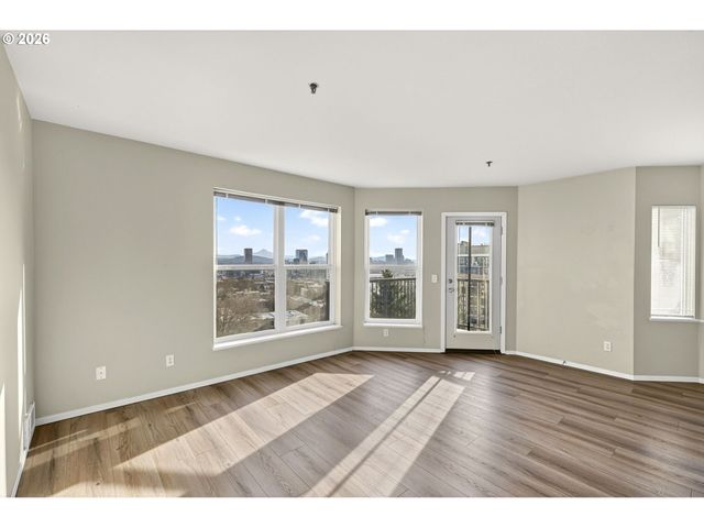 410 Nw UPTOWN Ter 3B, Portland, OR 97210