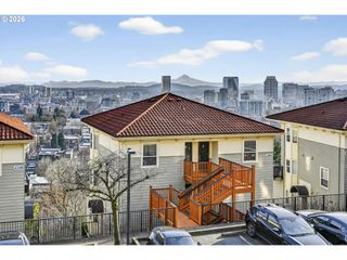 410 Nw UPTOWN Ter 3B, Portland, OR 97210