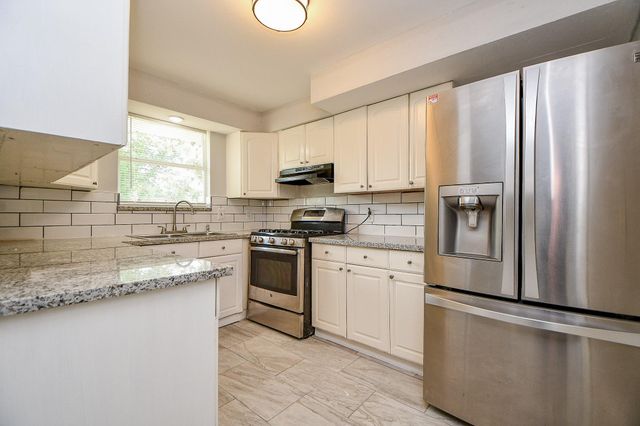 5811 Greencraig Drive, Houston, TX 77035