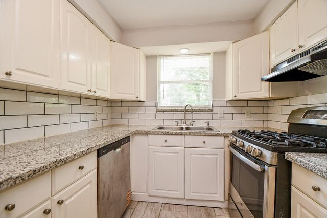 5811 Greencraig Drive, Houston, TX 77035