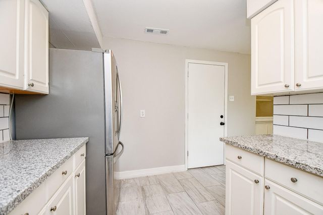 5811 Greencraig Drive, Houston, TX 77035