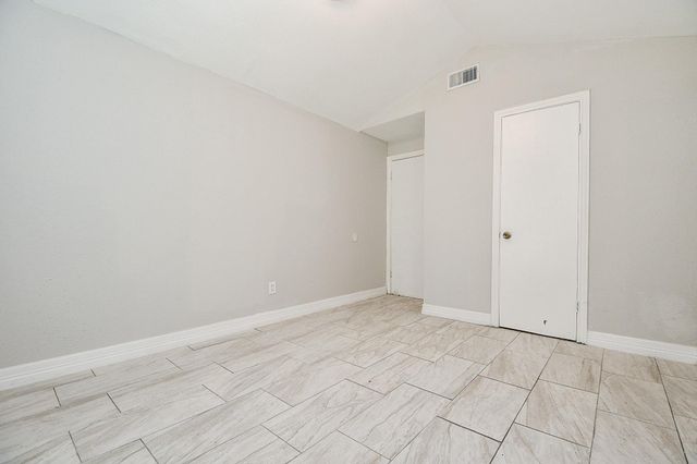 5811 Greencraig Drive, Houston, TX 77035