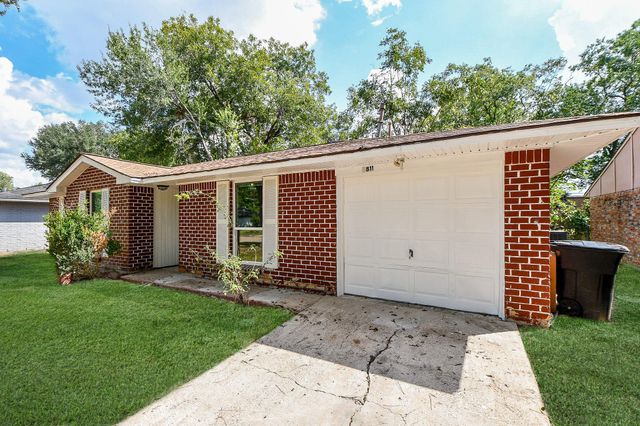 5811 Greencraig Drive, Houston, TX 77035