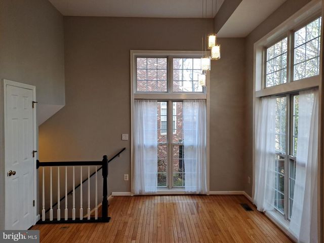 7738 HERITAGE WOODS WAY, Annandale, VA 22003