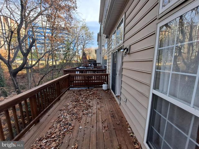 7738 HERITAGE WOODS WAY, Annandale, VA 22003