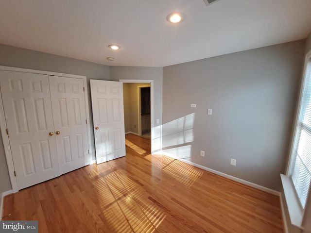 7738 HERITAGE WOODS WAY, Annandale, VA 22003