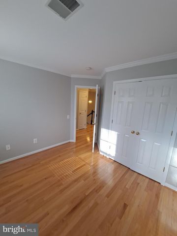 7738 HERITAGE WOODS WAY, Annandale, VA 22003