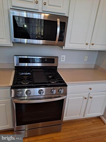7738 HERITAGE WOODS WAY, Annandale, VA 22003