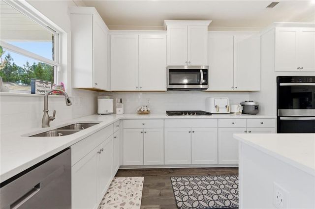 573 Princeton Elm Place, Lawrenceville, GA 30045