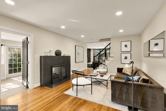 517 JANNEYS LN, Alexandria, VA 22302