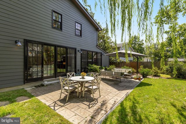 517 JANNEYS LN, Alexandria, VA 22302