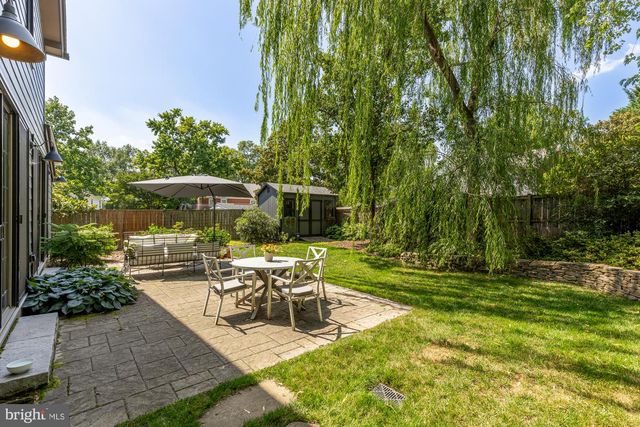 517 JANNEYS LN, Alexandria, VA 22302
