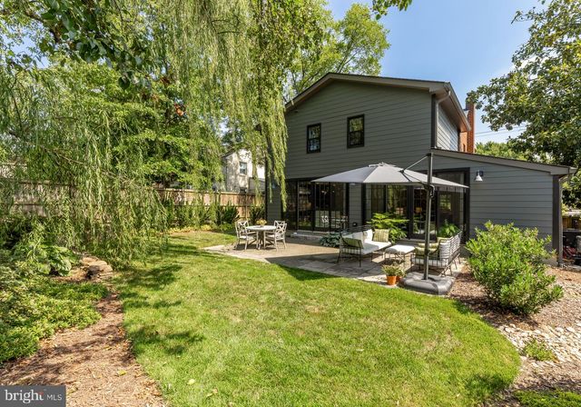 517 JANNEYS LN, Alexandria, VA 22302