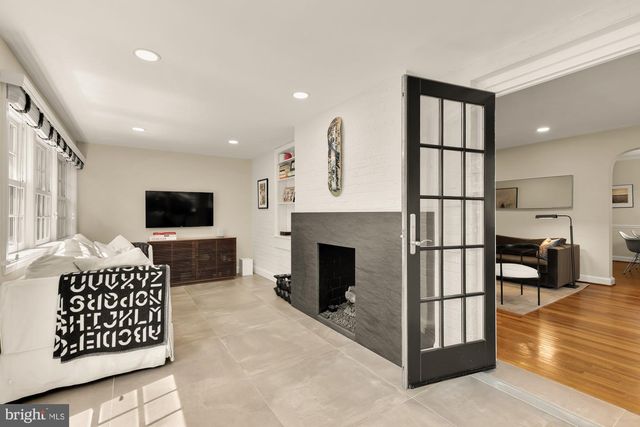 517 JANNEYS LN, Alexandria, VA 22302