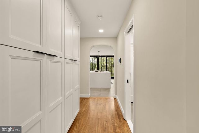 517 JANNEYS LN, Alexandria, VA 22302