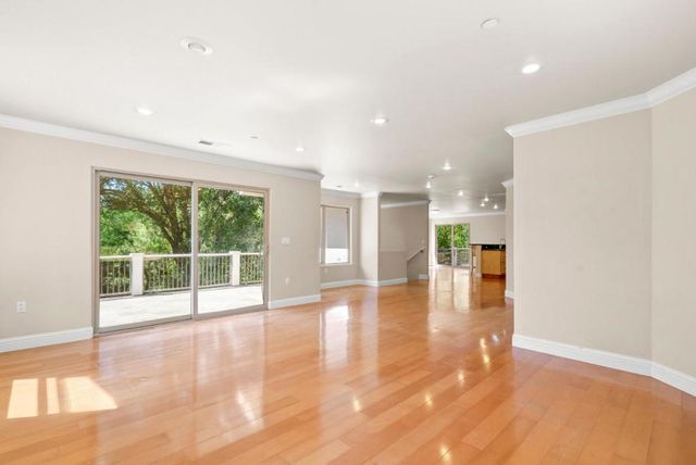 462 Quail Drive, Santa Cruz, CA 95060